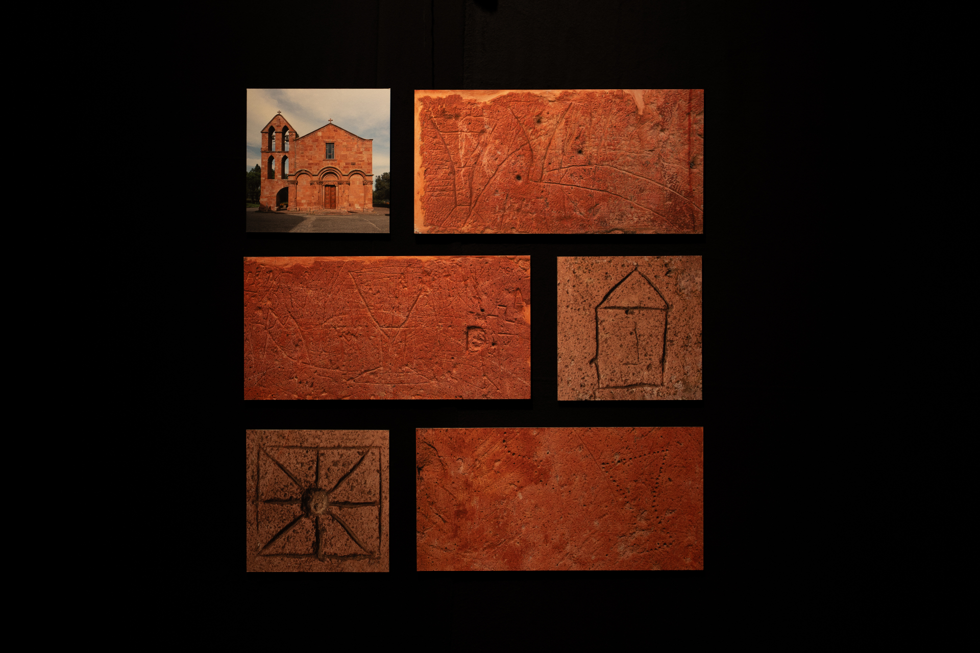Campo luminoso — composizione luminosa con chiesa e incisioni